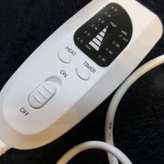 電気ホットクッション　座布団サイズ　動作確認済み　ホットカーペットの画像