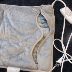 電気ホットクッション　座布団サイズ　動作確認済み　ホットカーペットの画像