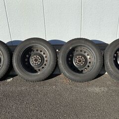 ﾌﾞﾘﾁﾞｽﾄﾝ　ｽﾀｯﾄﾞﾚｽ　BLIZZAK VRX　205/60R16　4本　ｶﾛｰﾗﾂｰﾘﾝｸﾞに使用　中古　の画像