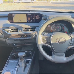 レクサス　UX200の画像