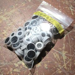 ☆　三栄水栓 SANEI V720FC 定流量弁コア 6L ブラック 100個入り◆水栓用品の画像