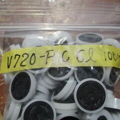 ☆　三栄水栓 SANEI V720FC 定流量弁コア 6L ブラック 100個入り◆水栓用品の画像