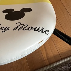ミッキーマウス　豆イス　テーブル付きの画像
