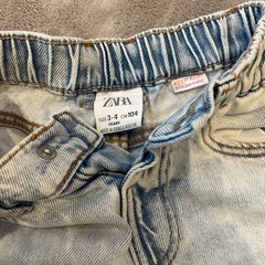 ZARA デニムぱパンツの画像