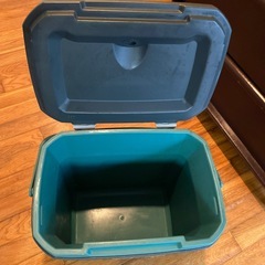 コールマンクーラーボックスの画像