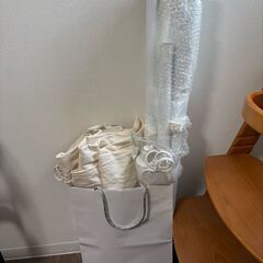 突っ張りカーテンポール+無印良品カーテンセットの画像