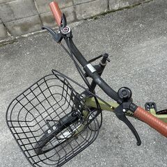 折り畳み自転車の画像
