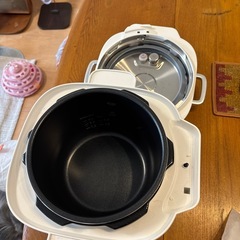 電気圧力鍋　アイリスオーヤマ　の画像