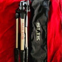 Canon 一眼レフカメラ+Tamronレンズ+SLIK三脚の3点セットの画像