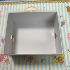 GUESS空箱の画像