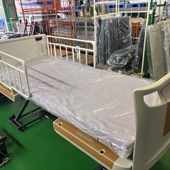 介護ベッド　パラマウント　楽匠Z　3モーター　サイドレール二本付　の画像