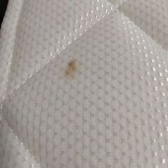 マットレスとボックスシーツ2枚の画像