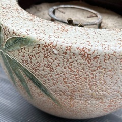 　①火鉢　純灰　五徳　火箸　付きの画像