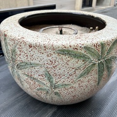 　①火鉢　純灰　五徳　火箸　付きの画像