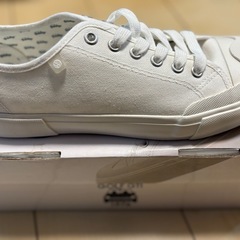 フォルクスワーゲン　スニーカー　白　新品　25cmの画像