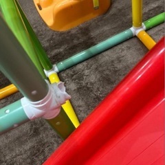 ジャングルジム　鉄棒　滑り台の画像