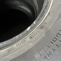 スタッドレス　265 65 17 4本セットの画像