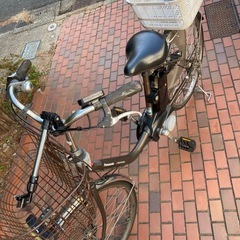 角度高さ可変傘立てつき　前後に大きなカゴつき　パナソニック　電動自転車　電動アシストの画像