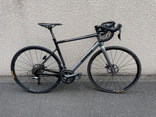 フルカーボンロードバイク Tiagra仕様 カーボンシートポスト！ GPSサイコン、高輝度LEDライト、スマホホルダーなどのおまけ付き！