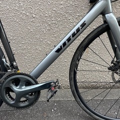 フルカーボンロードバイク Tiagra仕様 カーボンシートポスト！ GPSサイコン、高輝度LEDライト、スマホホルダーなどのおまけ付き！の画像