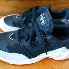 adidas スニーカー ortholite ブラック×グレー24cm　試着のみの画像