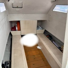 プレジャーボート、船外機、船体の画像