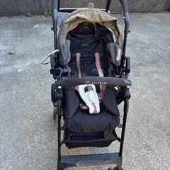 カーメイト エールベベ フラコット Fs ベビーカー　アースオリーブ の画像