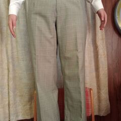 岐阜総合学園高校の制服　スラックス　新品同様の画像