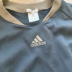アディダス　Mサイズの画像