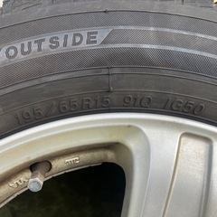 スタッドレスタイヤ ホイール付195/65R15の画像