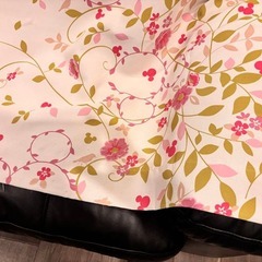 カーテン ドレープカーテン 大 ディズニー ベルメゾン 花 草 アイボリーの画像