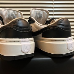 エアジョーダン1 エレベートLOW NIKE 24cm ホワイト/ブラックの画像