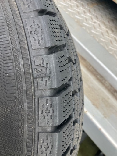 スタッドレスタイヤ ホイール付　165/70r14