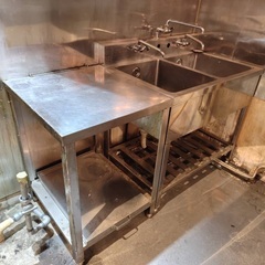 厨房機器　作業台・シンク・舟形シンク　差し上げます。の画像