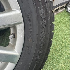 スタッドレスタイヤの画像