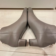 modello 24cm ブーティ　ショートブーツ パンプス　Madrasの画像