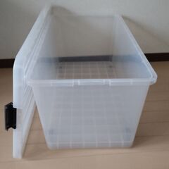 収納ケース差上げます。こちらの条件にてお引取り可能な方のみ。交渉中の画像