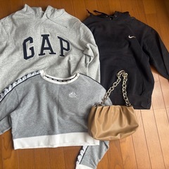 ブランド服も全て1000円　レディースの画像