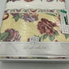 花柄タオルケット145 × 190 cmイエロー×ホワイト　の画像