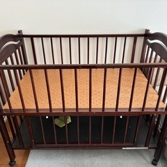 ベビーベッド 
の画像