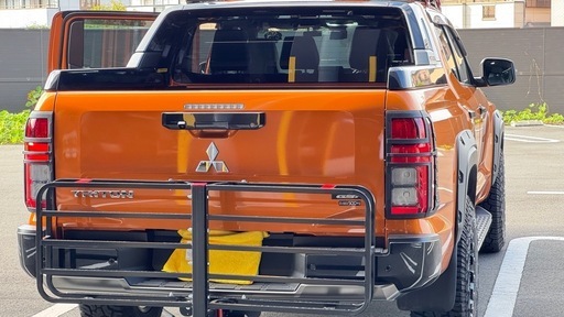 ヒッチキャリア  おりたたみ折りたたみ