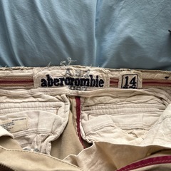 abercrombie カーゴパンツ サイズ14 ベージュの画像