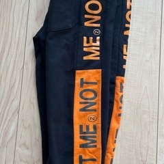 キッズロゴ入りセットアップ　クロップド丈　Mの画像