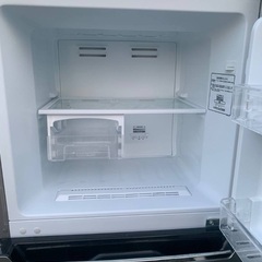 🌸Hisense ノンフロン冷凍冷蔵庫  HR-B2302の画像