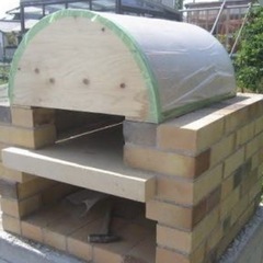 ピザ窯作りにあたりアーチ部分の型を譲ってください