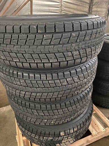 215/80R15 139.7 6穴　4本
スタッドレス