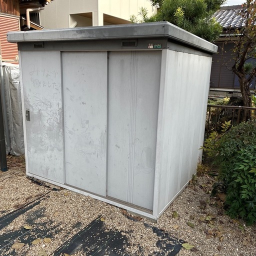 中古イナバ　物置。解体。