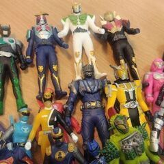 仮面ライダー、戦隊ヒーローフィギュアの画像