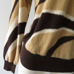 美品 トゥモローランド DES PRES デプレ カシミヤ100% ニットの画像