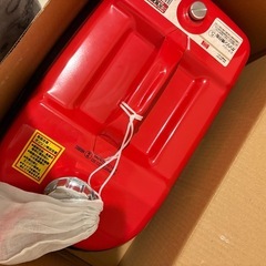 お話し中★一度のみ使用★ガソリン携行缶★5Lの画像